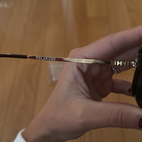 Quay High Key Mini - Picture 2 of 4